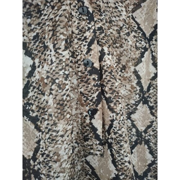 Mix & Co. Women's Snakeskin Print Button Down Polyester Blouse, Size 3X - Picture 4 of 9